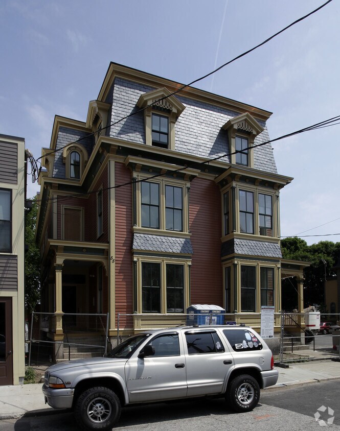 Foto del edificio - 53 Parkis Ave