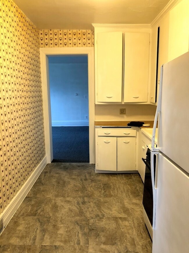 Building Photo - 1977 Prospect Ave