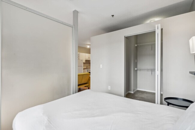 Foto del edificio - 616 Washington Ave S