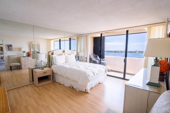 Foto del edificio - 5200 N Flagler Dr