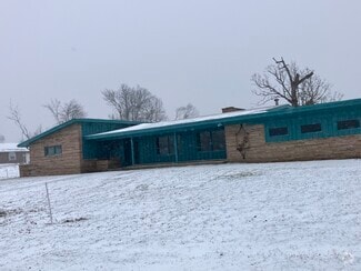 Building Photo - 602 N Sioux Ave