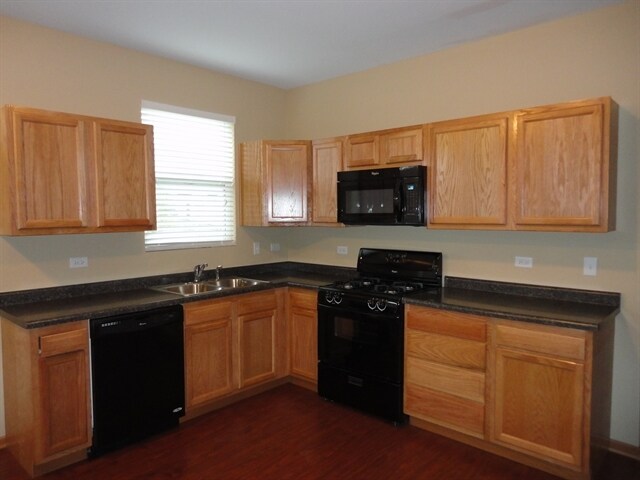 Building Photo - 1503 Bridgehampton Dr