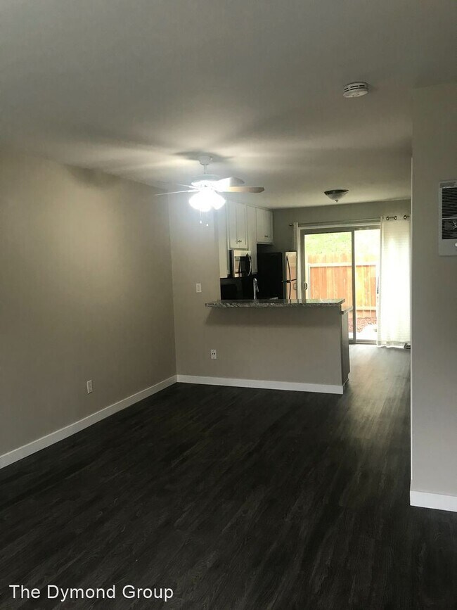 Building Photo - 2 br, 1 bath House - 6652 Bell Bluff Ave #B