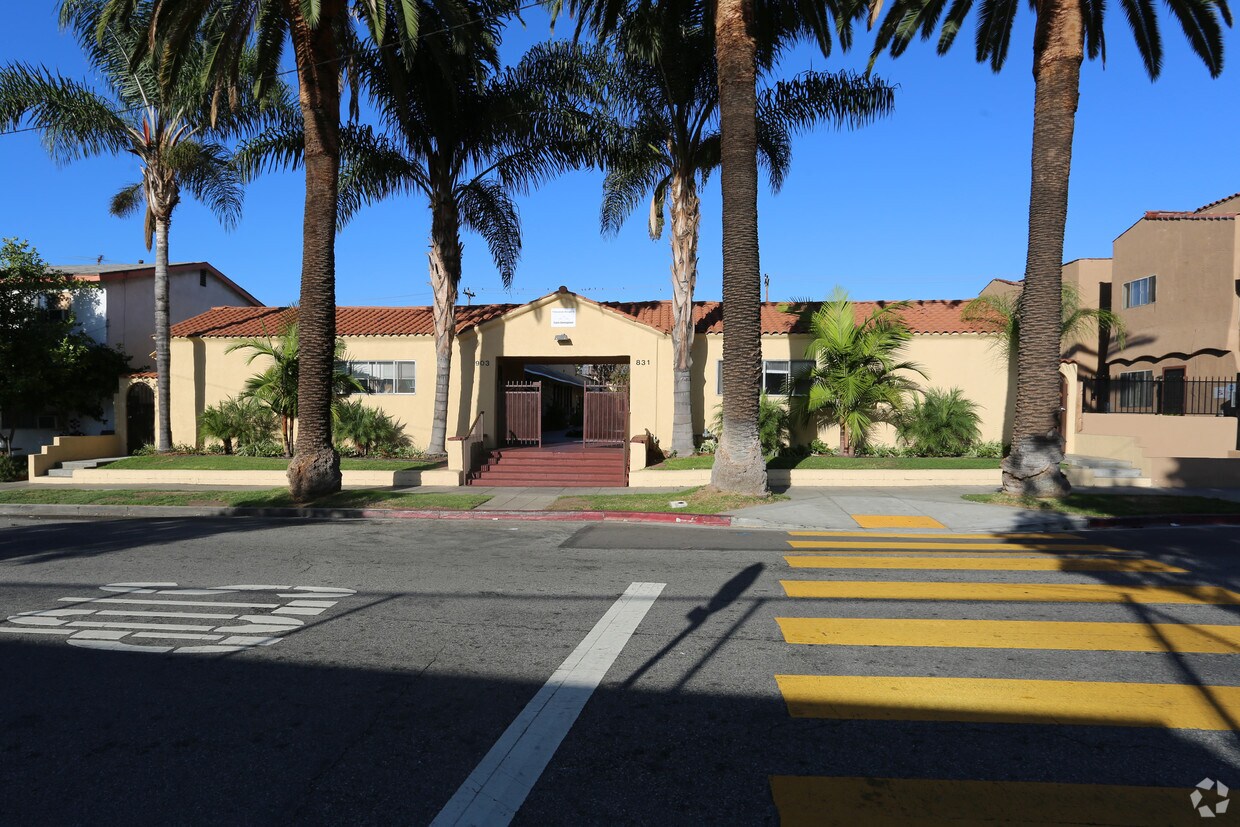 Foto del edificio - 831 Mariposa St