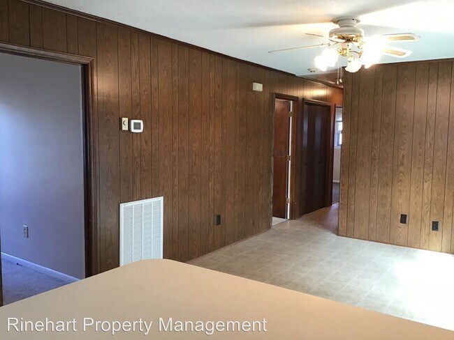Building Photo - 3 br, 1.5 bath House - 1648 Amber Lane