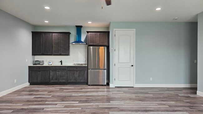 Foto del edificio - 2126 Madden Ave