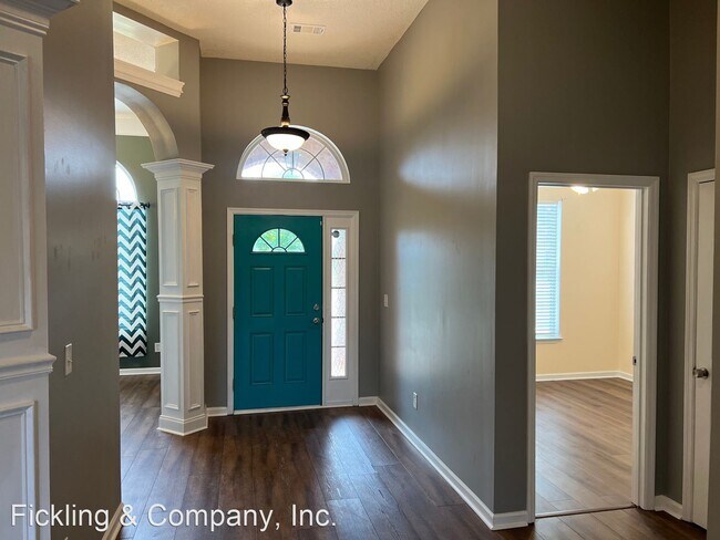 Foto del edificio - 4 br, 3 bath House - 717 Loudon Hill Dr
