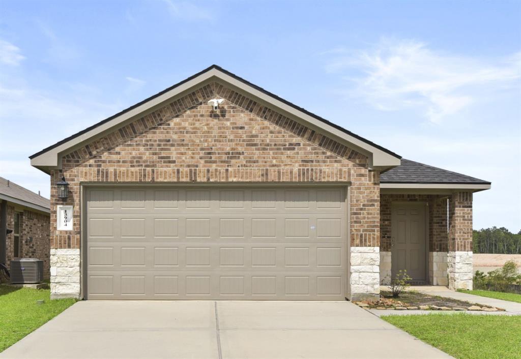 Primary Photo - 13904 Great Pnes Ct