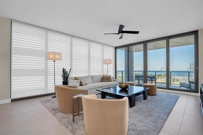 Building Photo - 301 1st St S