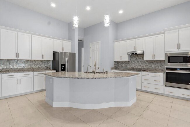 Foto del edificio - 2320 Symphony Cir