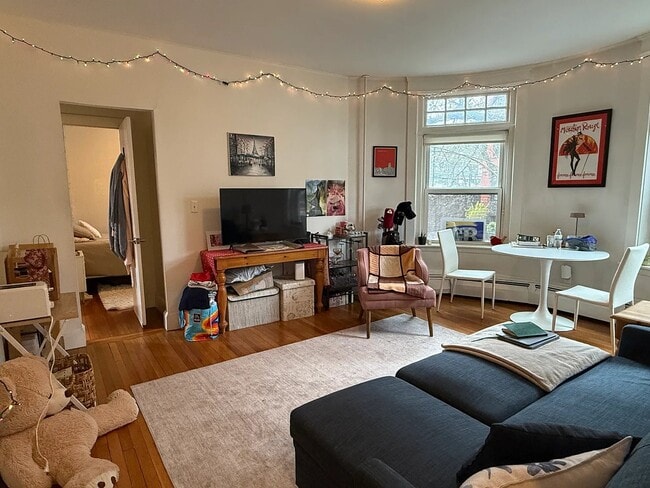 Foto del edificio - 1871 Beacon St