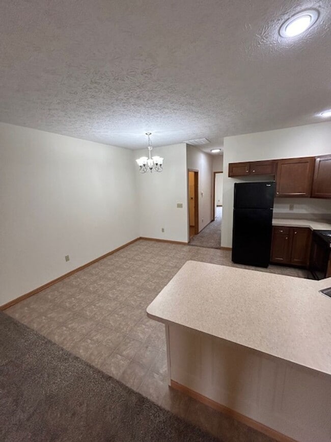 Building Photo - Executive Ranch Condo with 1 Bedroom, 1 Bath, and 1-Car Attached Garage in Troy, Ohio