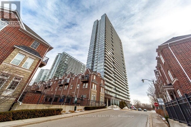 Building Photo - 105 The Queensway