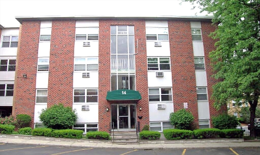 Primary Photo - 10 Commonwealth Ct