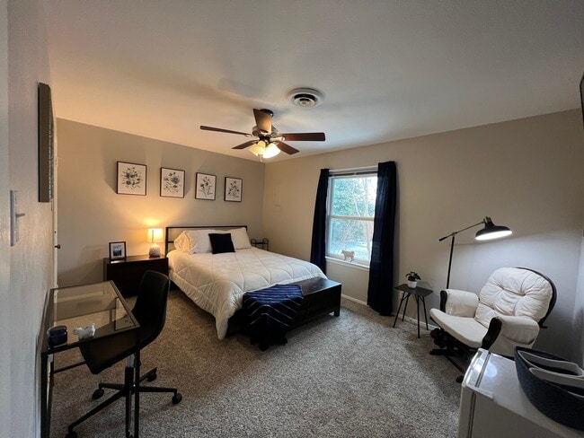 Bedroom - 3920 Sanguinet St
