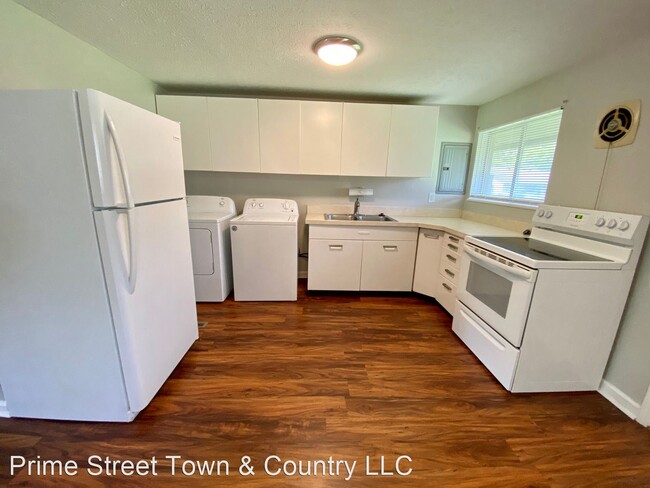 Foto del edificio - 3 br, 1 bath House - 301 Primrose Lane