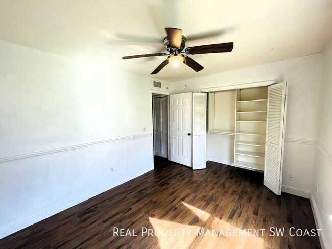 Foto del edificio - 7493 Pebble Beach Rd