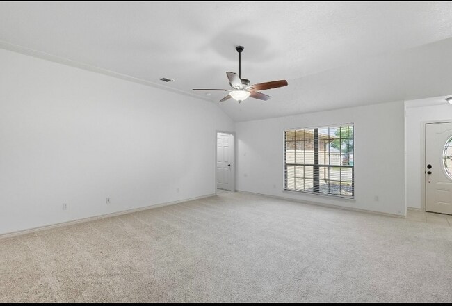 Building Photo - 220 Moonlight Trail