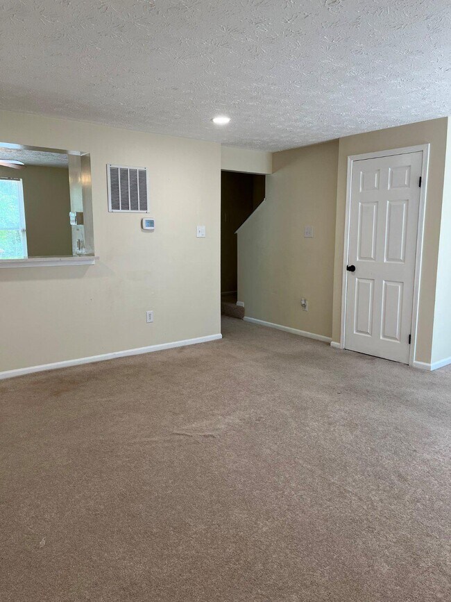 Foto del edificio - 7459 Aspenpark Rd