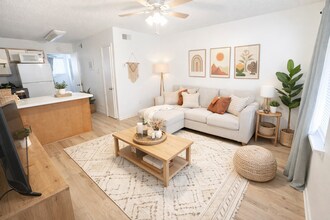 Building Photo - 253 Hayden Rd