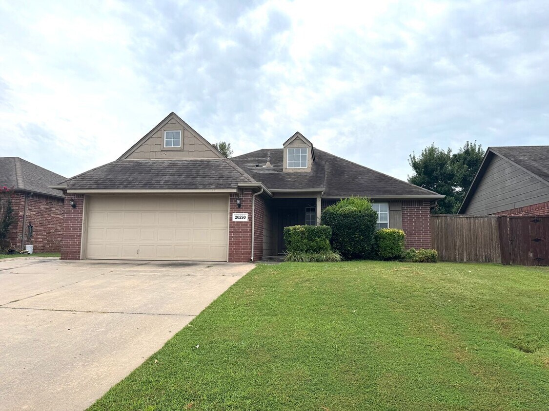 Foto principal - 20250 East 33rd St S
