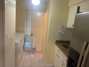 Building Photo - 1006 Walnut Bend Ln