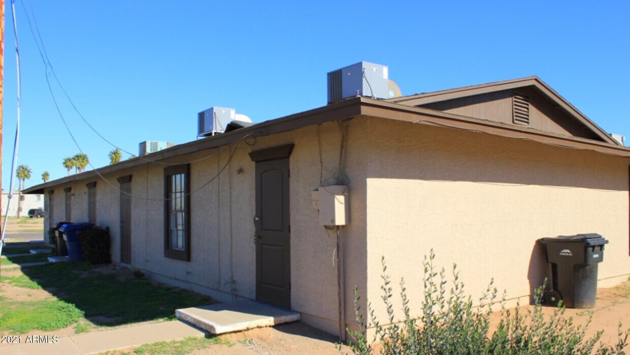 Primary Photo - 1732 E 6th Ave