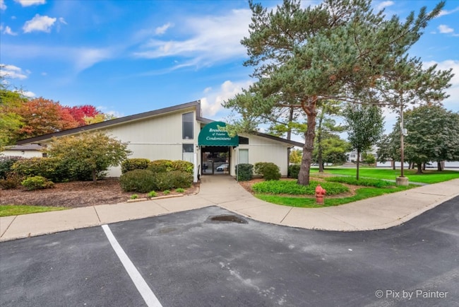 Building Photo - 1457 N Winslowe Dr