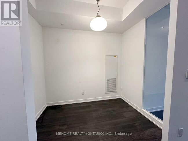 Building Photo - 3 Gloucester St