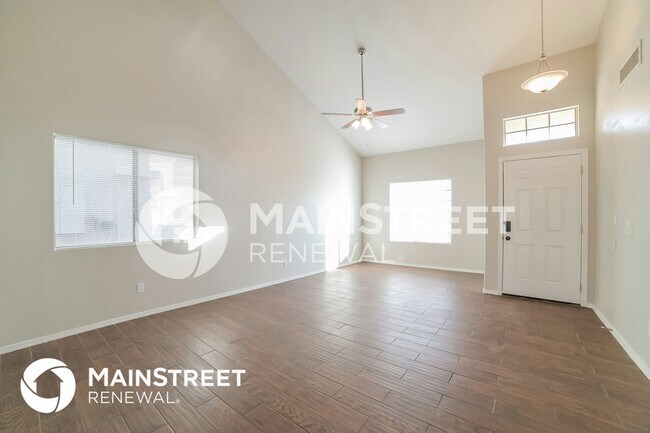 Building Photo - 11216 W Pierson St