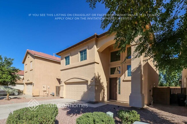 Foto del edificio - 1421 S 123rd Dr