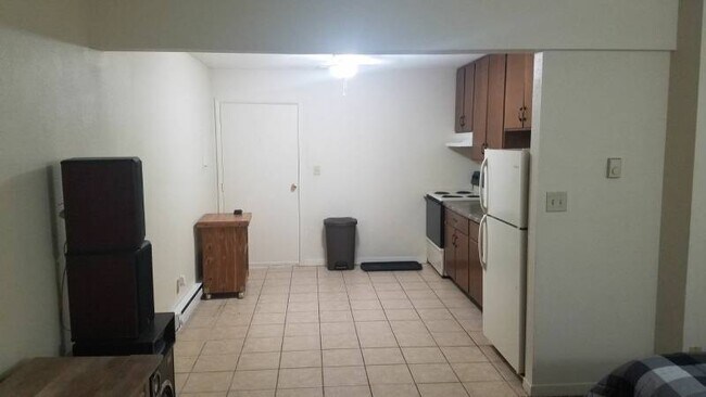 Building Photo - 650 Kiwanis Dr