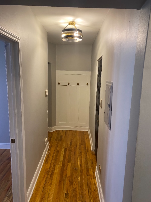 Building Photo - 1301 E 71st Pl
