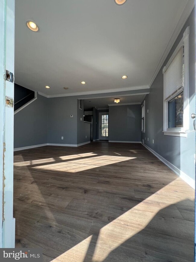 Foto del edificio - 5804 Shoshone Dr