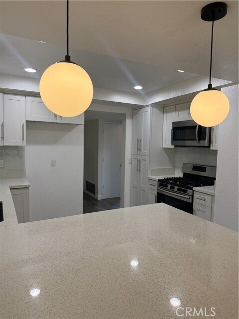 Foto del edificio - 63 Candlewood Way