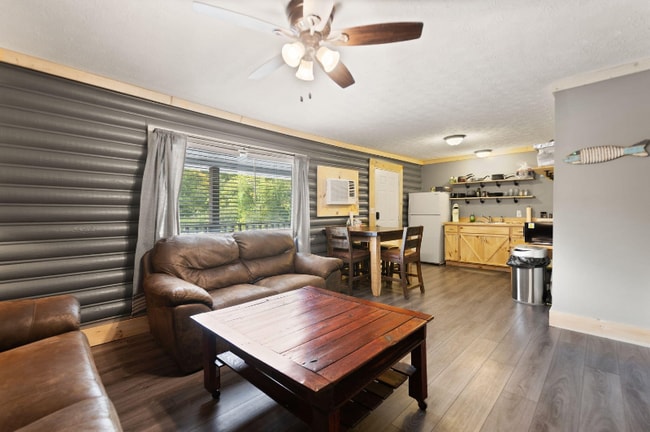 Building Photo - 81 Lee's Ford Dock Rd