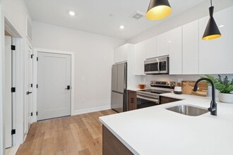 Interior Photo - The Weston