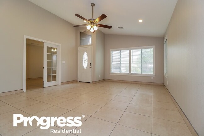 Foto del edificio - 1616 S 82nd Dr