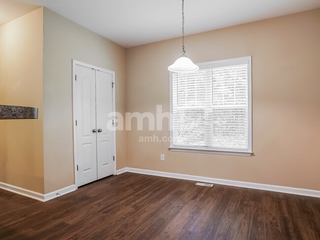 Foto del edificio - 48 Kings Canyon Ct