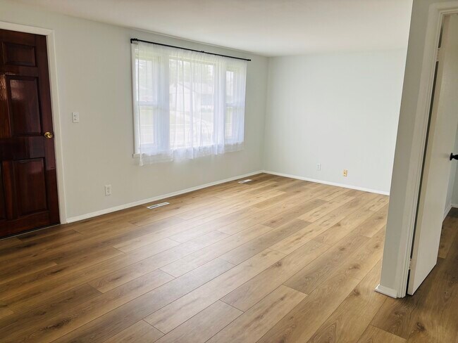 Foto del edificio - 93 Golfview Ln