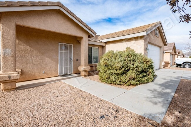 Foto del edificio - AMAZING 4 BEDROOM HOME