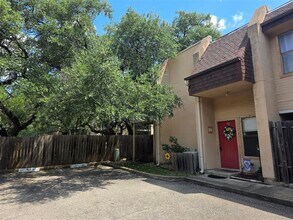 Building Photo - 8418 Fathom Cir