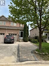Building Photo - 7227 Para Pl
