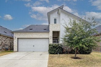 Building Photo - 2903 Sebring Cir