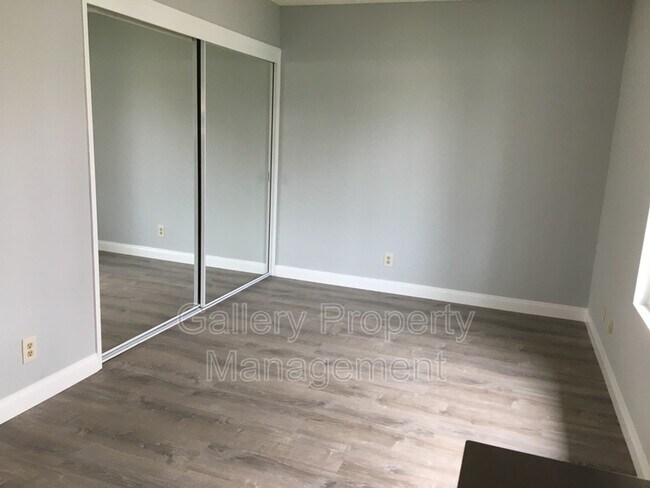 Foto del edificio - 2400 Elden Ave