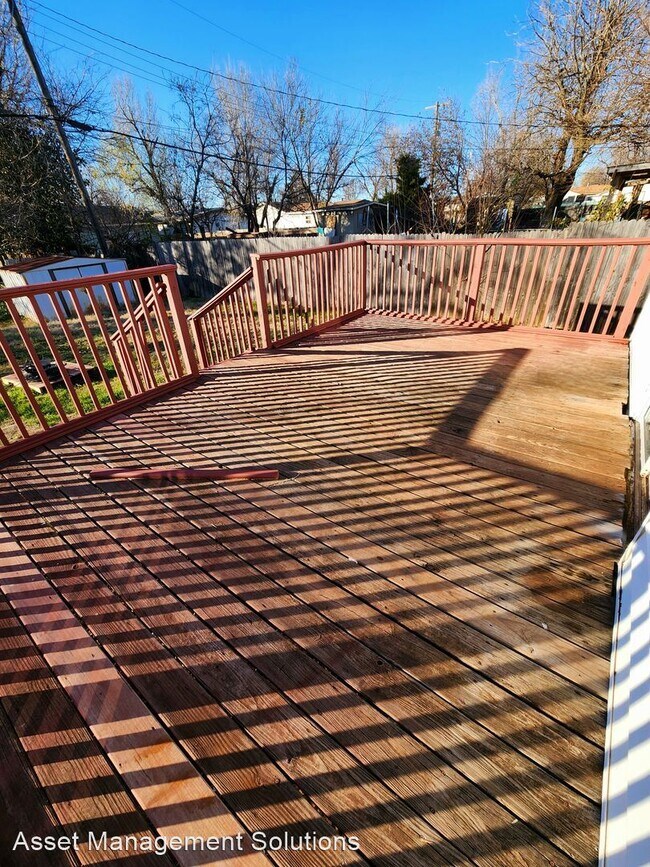 Foto del edificio - 4 br, 1 bath House - 6317 S. Phillips Avenue