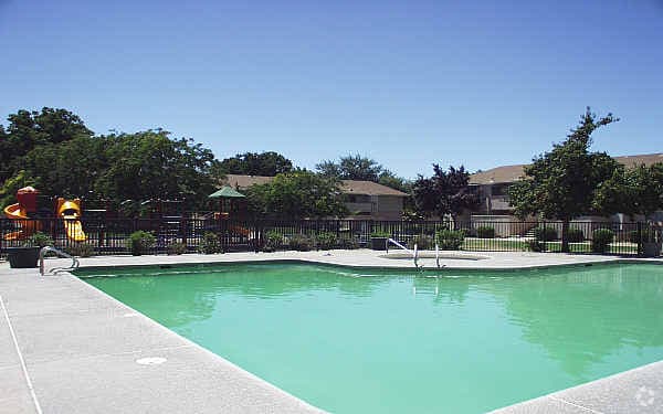 Piscina - Carmel Crest