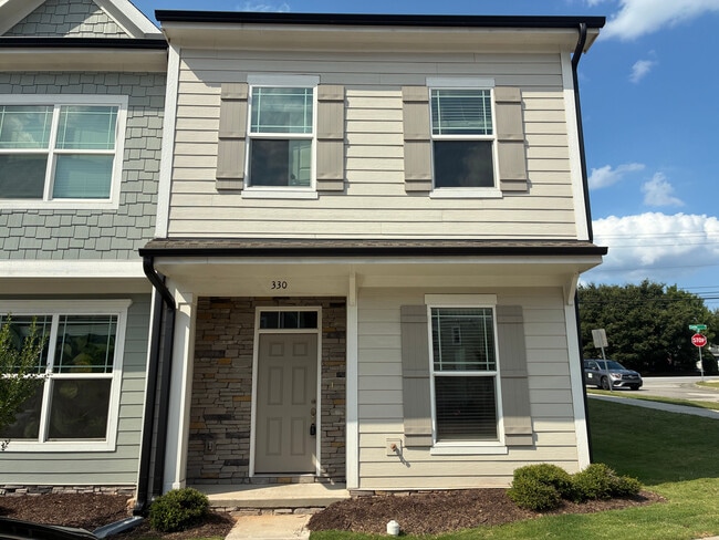 Foto del edificio - Room in Townhome on Old Grove Ln