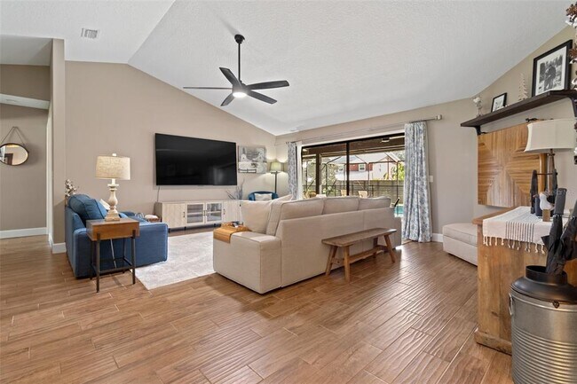 Building Photo - 10911 Victoria Arbor Way