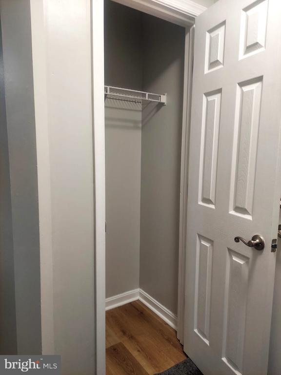 Foto del edificio - 21228 McFadden Square